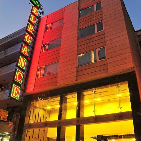 Hotel Elegance Új-Delhi Kültér fotó