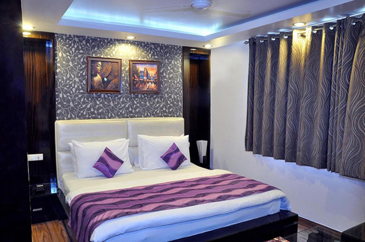 Hotel Elegance Új-Delhi Kültér fotó