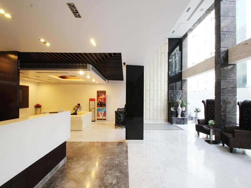 Hotel Elegance Új-Delhi Kültér fotó