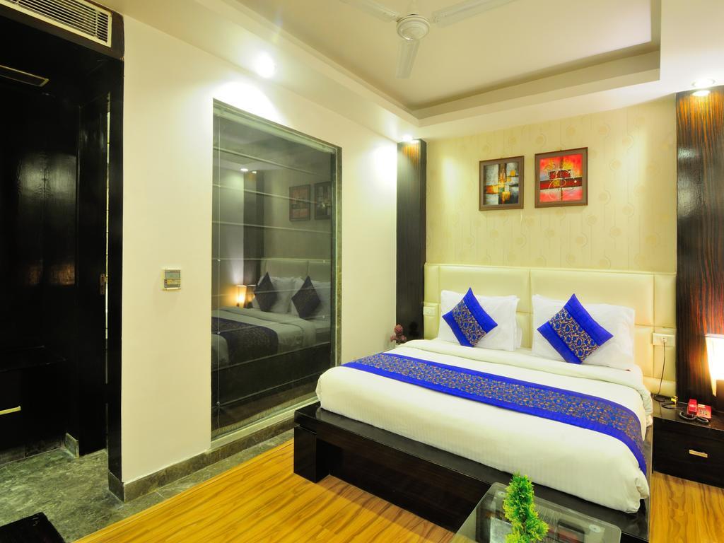 Hotel Elegance Új-Delhi Kültér fotó