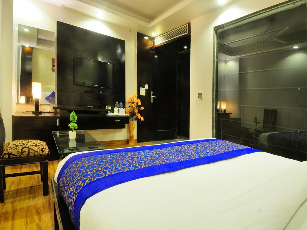 Hotel Elegance Új-Delhi Kültér fotó